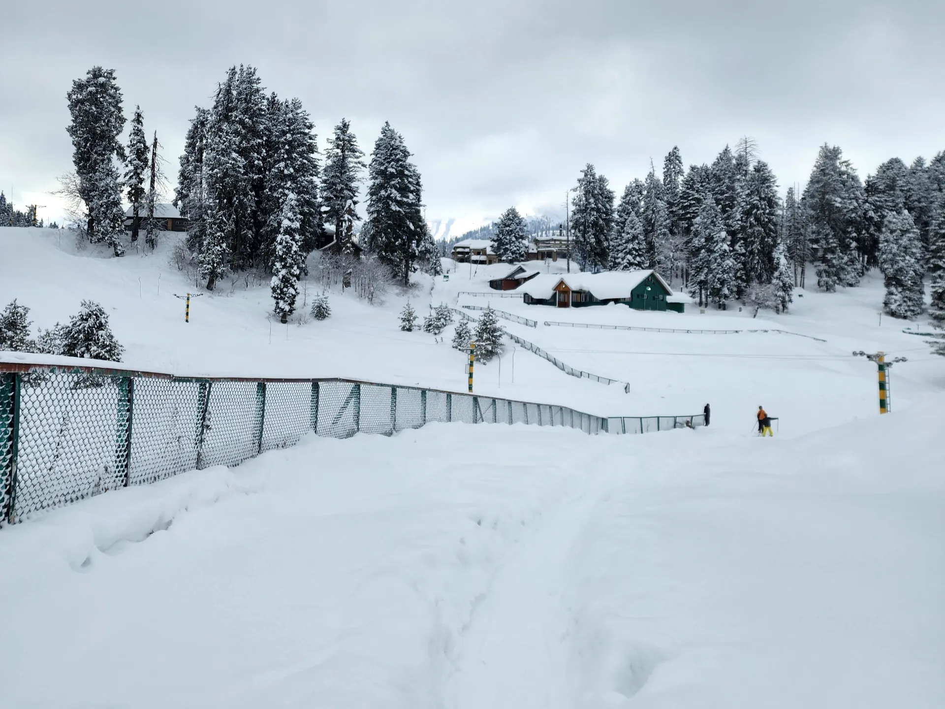 A gentle practice slope in Gulmarg